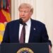Trump ordena investigar a petroleras por alto precio de la gasolina: “Más les vale bajar los precios”