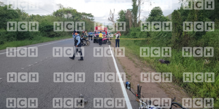 ¡Brutal ataque! De varios impactos de bala le arrebatan la vida a un motociclista en Olanchito, Yoro