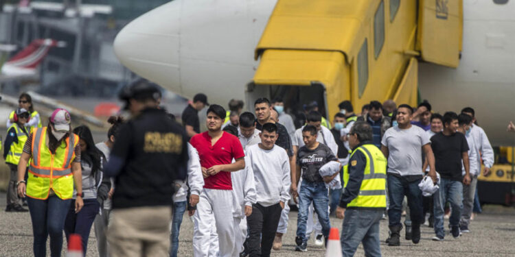 ¡Alerta! Más de 19 mil hondureños han sido deportados en los primeros cinco meses en lo que va el año 2026