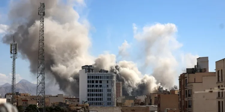 EE.UU. bombardea Irán tras el ataque de Teherán a un buque en el estrecho de Ormuz