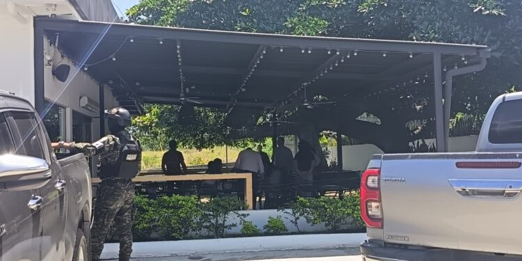 MP asegura 104 bienes a familia que no justificó el origen de L 500 millones