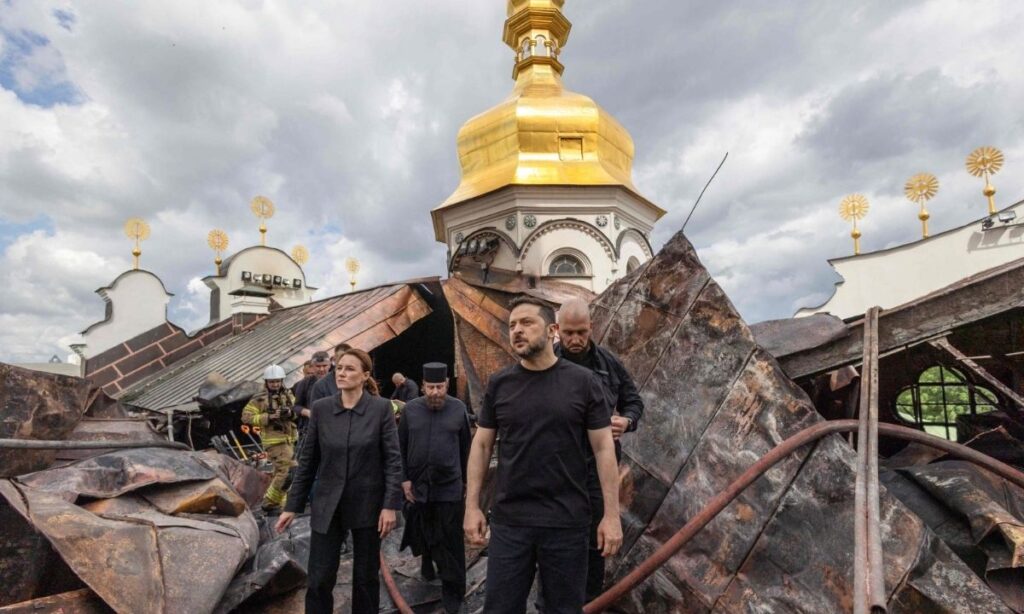 Kremlin amenaza a Ucrania