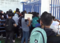 ¡La dura y triste realidad! Miles de jóvenes abarrotan maquila de SPS en busca de “chamba”