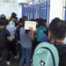 ¡La dura y triste realidad! Miles de jóvenes abarrotan maquila de SPS en busca de “chamba”