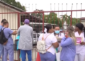 “Nos deben 10 meses y tenemos familias que mantener”: Se toman el hospital Leonardo Martínez por falta de pago