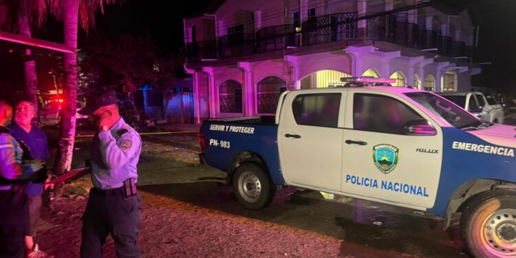 Riña al calor de los tragos termina en balacera con cuatro personas heridas | Móvil Emergencia SPS
