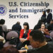 Juez declara ilegal el cobro de 100.00 dólares a visas H-1B impuesto por Trump
