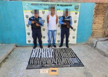 https://hch.tv/cae-presunto-integrante-de-la-mara-ms-13-con-mas-de-2900-dosis-de-estupefacientes-en-san-lorenzo-valle/