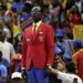 Lumumba en su primer partido del mundial alentando a República Democrática de Congo