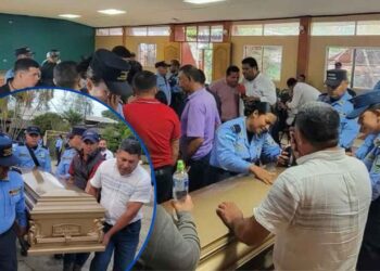 ¡Danlí llora a sus héroes! Familiares y compañeros velan a seis de los siete policías fallecidos en la CA-5