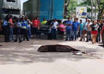 ¡Lamentable! Conductora de moto perece tras impactar con rastra en Juticalpa