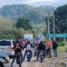 ¡No hay paso! Pobladores se toman la CA-4 en Macuelizo exigiendo se concluya escuela de Chiquila
