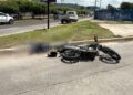 ¡Otra desgracia en moto! Joven pierde la vida tras accidente en el bulevar Kuwait