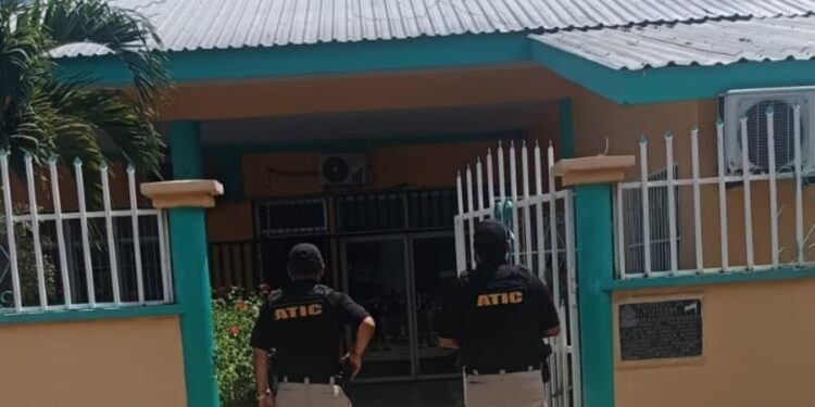¡Por supuestos contratos irregulares! MP le cae a la alcaldía de Jutiapa, Atlántida