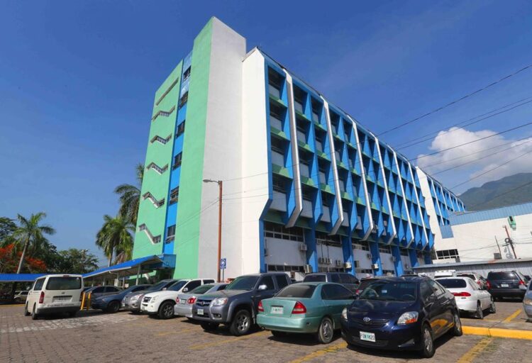 ¡Se hizo el muerto! Abogado sobrevive a brutal atentado armado en San Pedro Sula