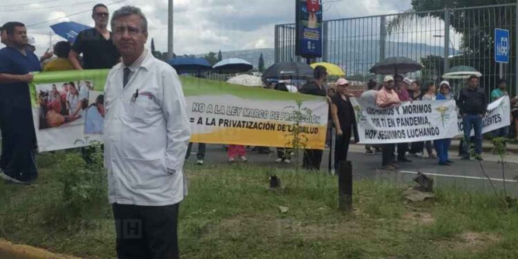 ¡Se reaviva la protesta! Médicos vuelven a las calles por incumplimiento estatal