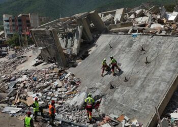 ¡Vuelve a temblar! Réplica de magnitud 4.6 sacude la zona devastada de Venezuela