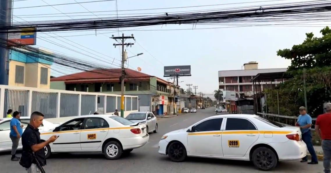 Taxistas de El Progreso retoman protestas contra aumento del 300% en tasa vehicular