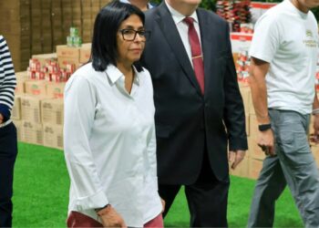 El Gobierno de Donald Trump le pide a la fiscalía dar inmunidad judicial a Delcy Rodríguez en EE.UU.