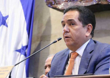 Diputado Antonio Rivera defiende la “legalidad” de los juicios contra Marlon Ochoa, Mario Morazán y Johel Zelaya