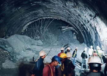 10 trabajadores perdieron la vida