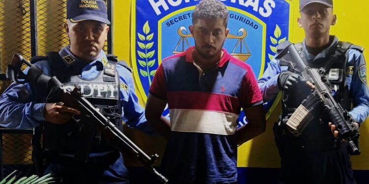 Capturan en Olancho a segundo implicado en la masacre de tres personas en aldea El Cimarrón