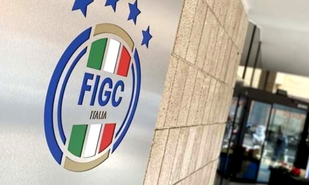 Andrea Pirlo ya no es candidato a DT de Italia
