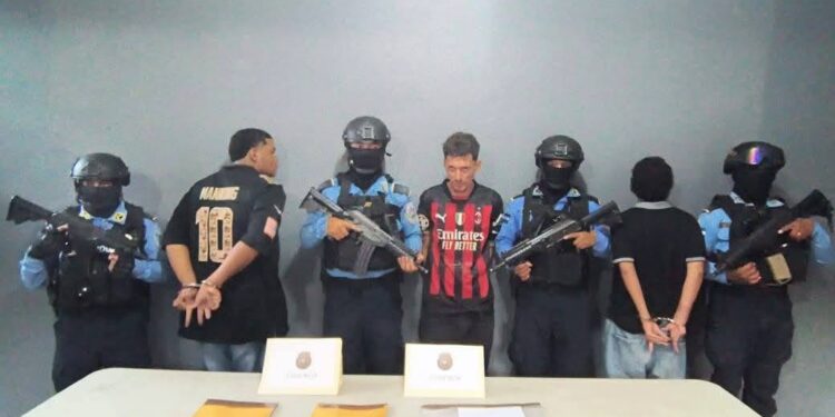 Atrapan al “Noob Saibot”, al “Pequeño” y al “Niño”, presuntos extorsionadores de la 18 | Móvil Emergencia SPS