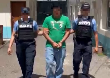 Capturan en la capital a hombre acusado de abusar durante siete años a menor bajo amenazas armadas