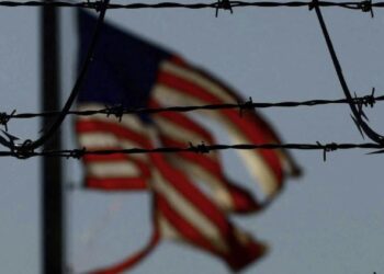 Juez impide que el gobierno de Trump retire los permisos de trabajo a los inmigrantes