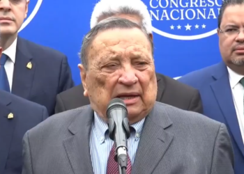 Expresidentes del TSE entregan al CN propuesta de Reformas Electorales
