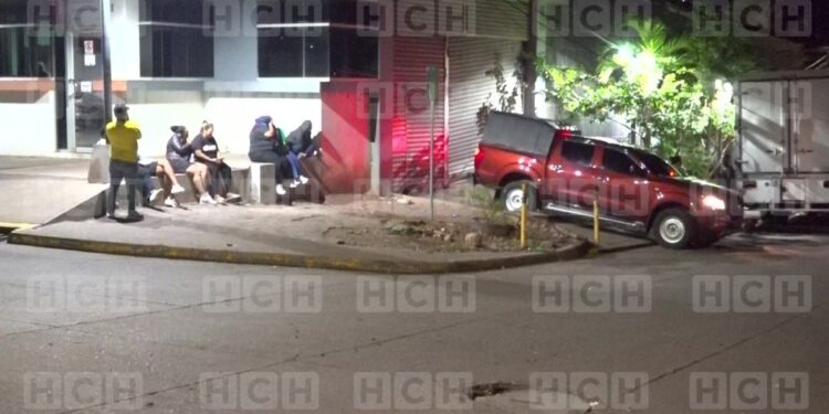 Frente a su casa matan a hombre en la Ramón Amaya Amador de la capital Móvil Emergencia TGU