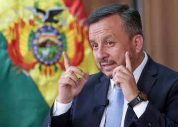 Capturan al exministro de Hidrocarburos de Bolivia por el caso de combustible en mal estado