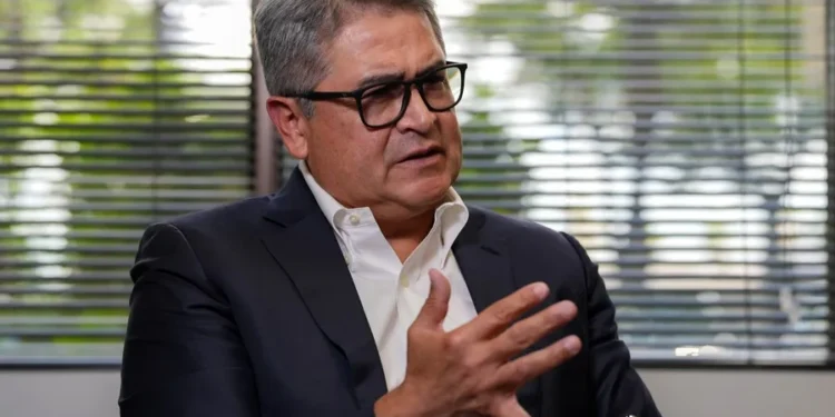 Expresidente Juan Orlando Hernández confía en que afrontará la justicia de Honduras en libertad