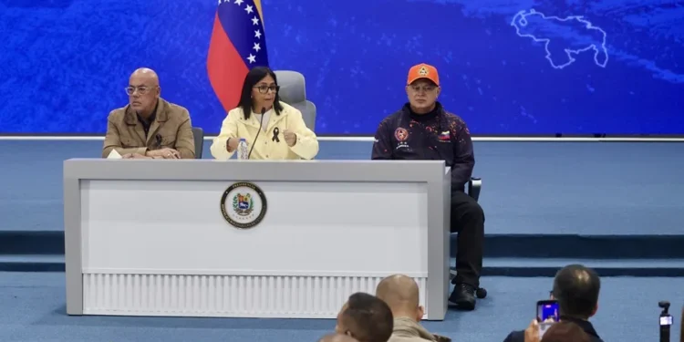 La presidenta encargada de Venezuela, Delcy Rodríguez, se reúne en Caracas con una delegación del Congreso de EE.UU.