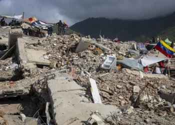 Suben a 5,278 la cifra de muertos por el doble terremoto en Venezuela