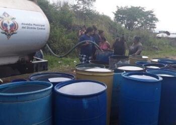 ¡Con advertencias de alerta roja! Crece el miedo por la falta de agua en la capital