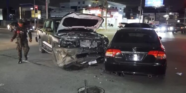 Un policía militar herido tras aparatoso choque | Móvil Emergencia SPS