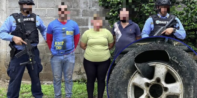 La “rueda” del delito quedó frenada: tres capturados con 70 paquetes de supuesta marihuana en Comayagua
