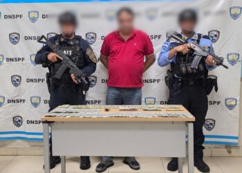 Capturan a comerciante colombiano con más de 10 mil dólares en efectivo en punto de control de Choluteca