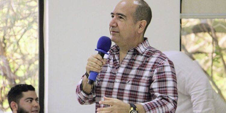 Godofredo Fajardo: “Estoy en contra de que se le pague en dólares a 20 diputados del PARLACEN y que no produzcan nada”