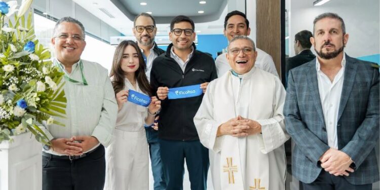 Ficohsa inaugura agencia en El Chimbo y fortalece su presencia en FM