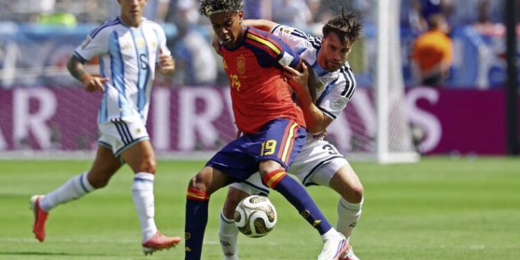 Finaliza el primer tiempo de la Gran Final; España y Argentina empatan sin goles en el MetLife