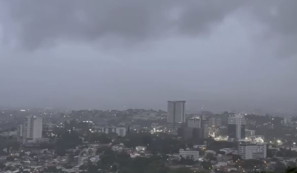 ¡Vienen lluvias! Dos ondas tropicales ingresarán al país esta semana