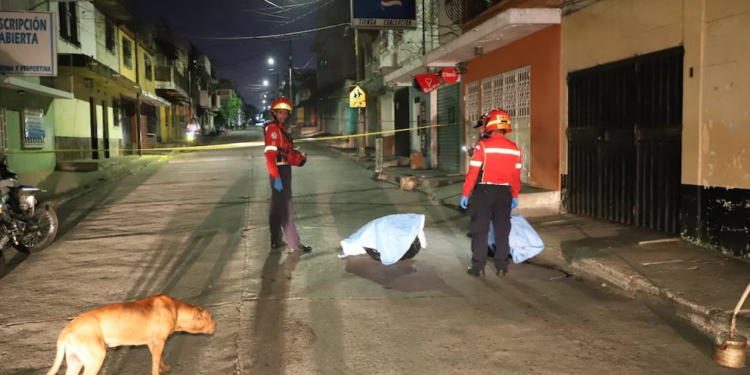 Encuentran cuatro personas fallecidas