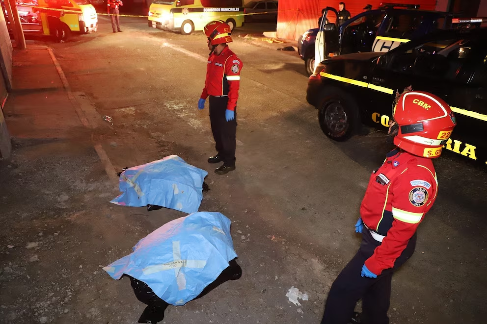 Encuentran cuatro personas fallecidas