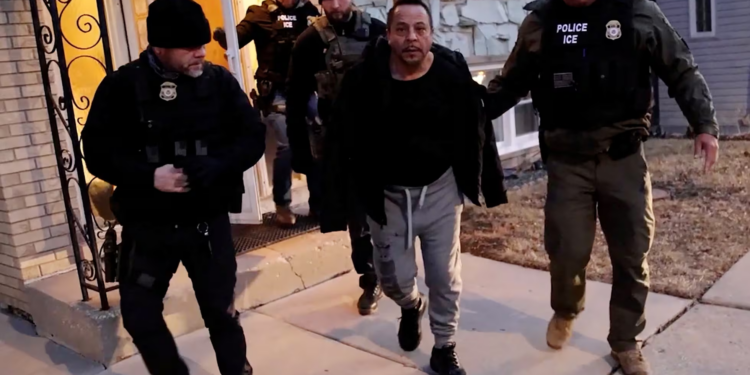 expulsión de extranjeros considerados presuntos terroristas