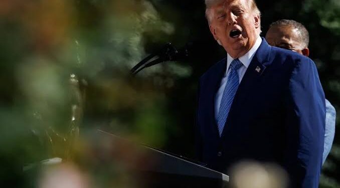 Trump advierte a China y Rusia que si suministran armas a Irán sería «muy malo» para ellos