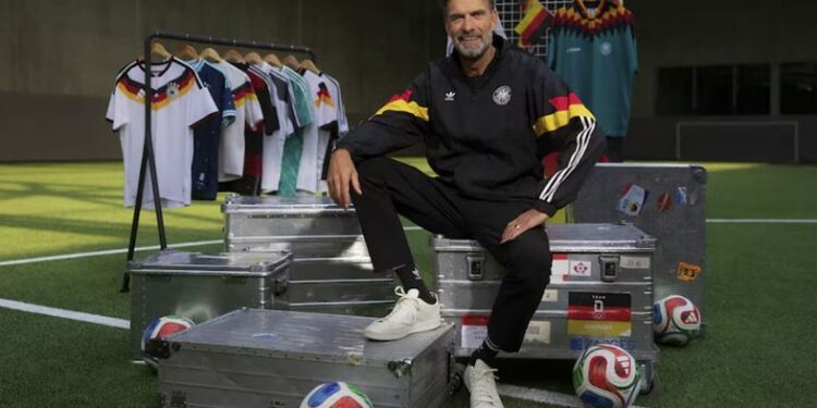 Jürgen Klopp asumió como entrenador de Alemania luego de otro traspié en el Mundial y anunció cambios en la selección