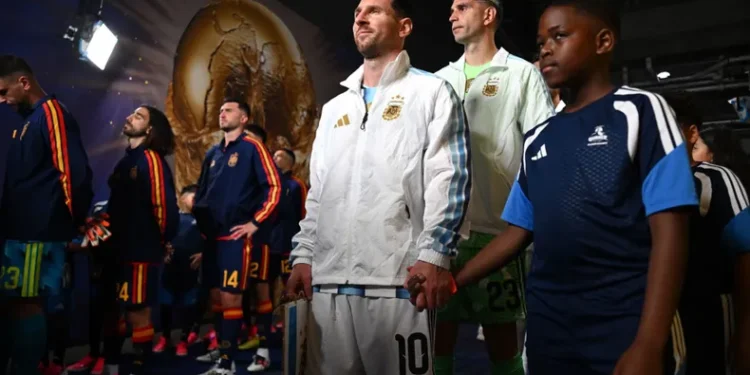 “Pensemos en jugar nomás”: la arenga de Messi a sus compañeros de la selección argentina antes de la final del Mundial ante España